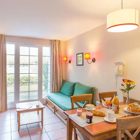 Pierre & Le Hameau Du 3* Marciac