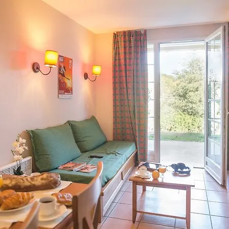 Pierre & Le Hameau Du 3* Marciac